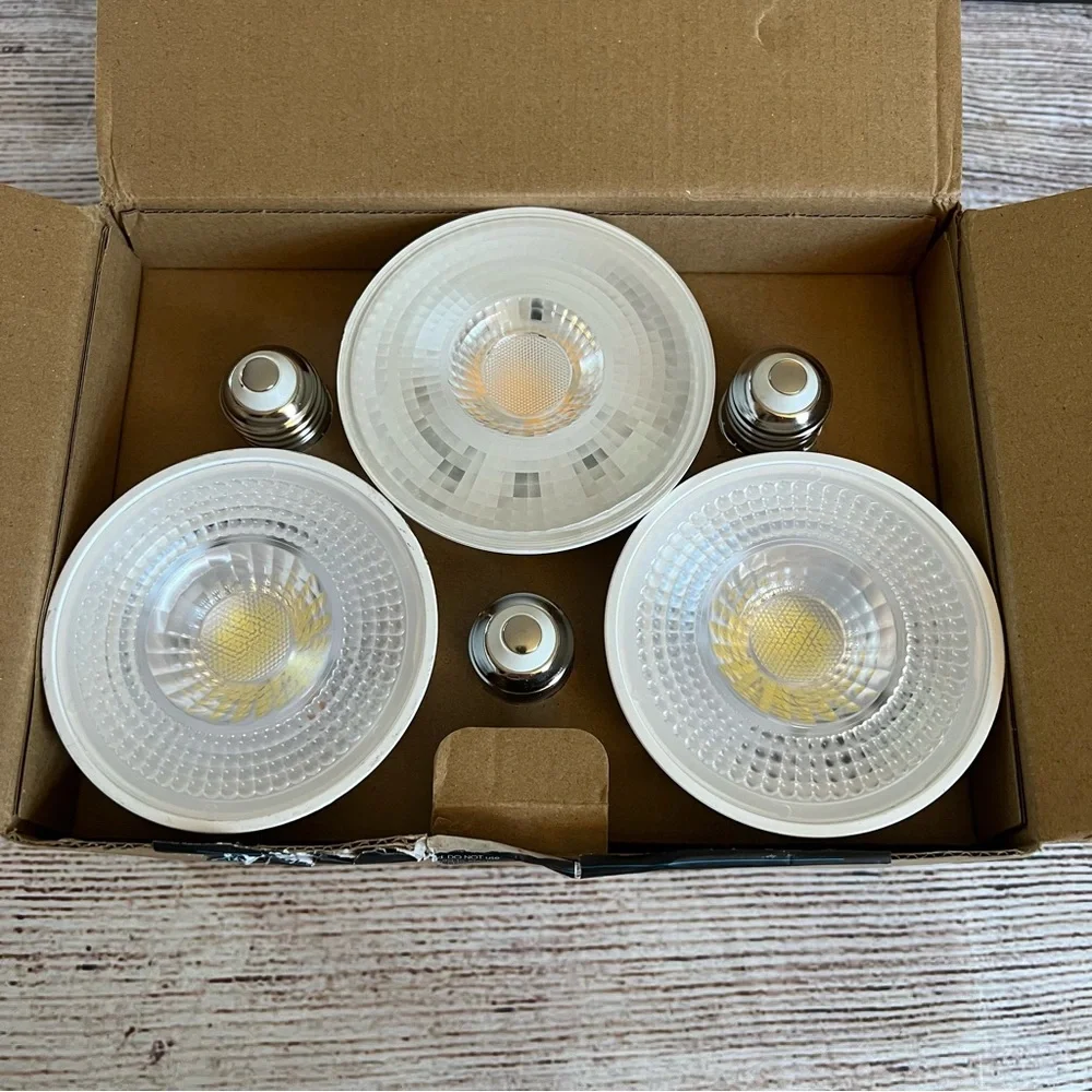 TorchStar LED Light‎ Bulb 8W Super Bright PAR30 5000K 120V (6 Pack) Dimmable OB